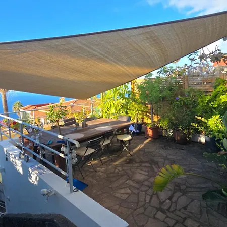 Casa Flamboyan بيت للعطل